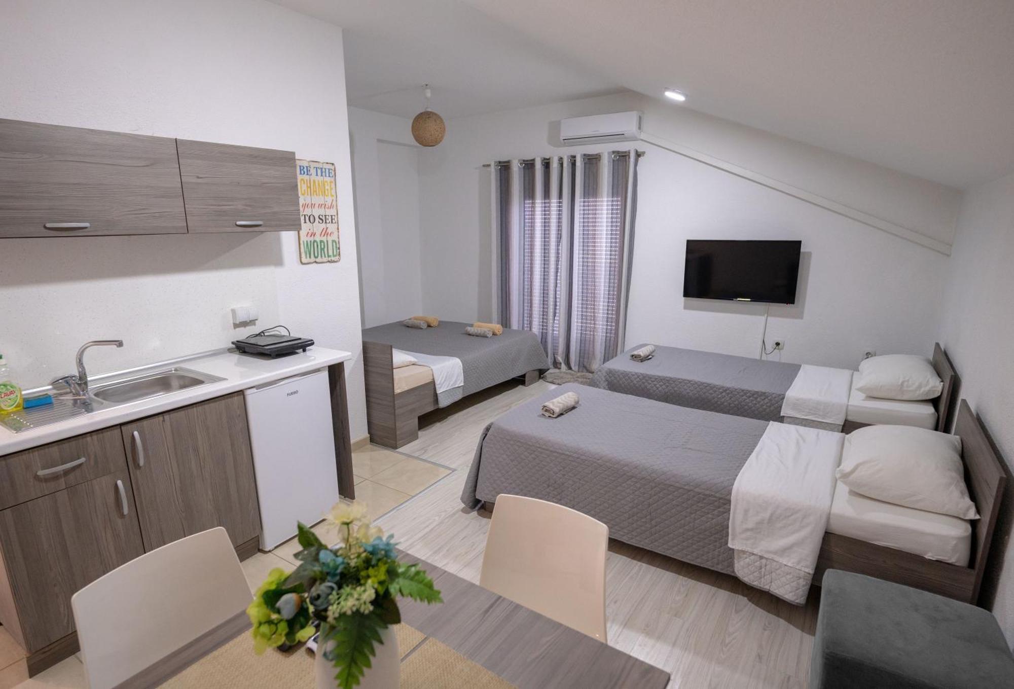 Luna Apartments Gevgelija Buitenkant foto