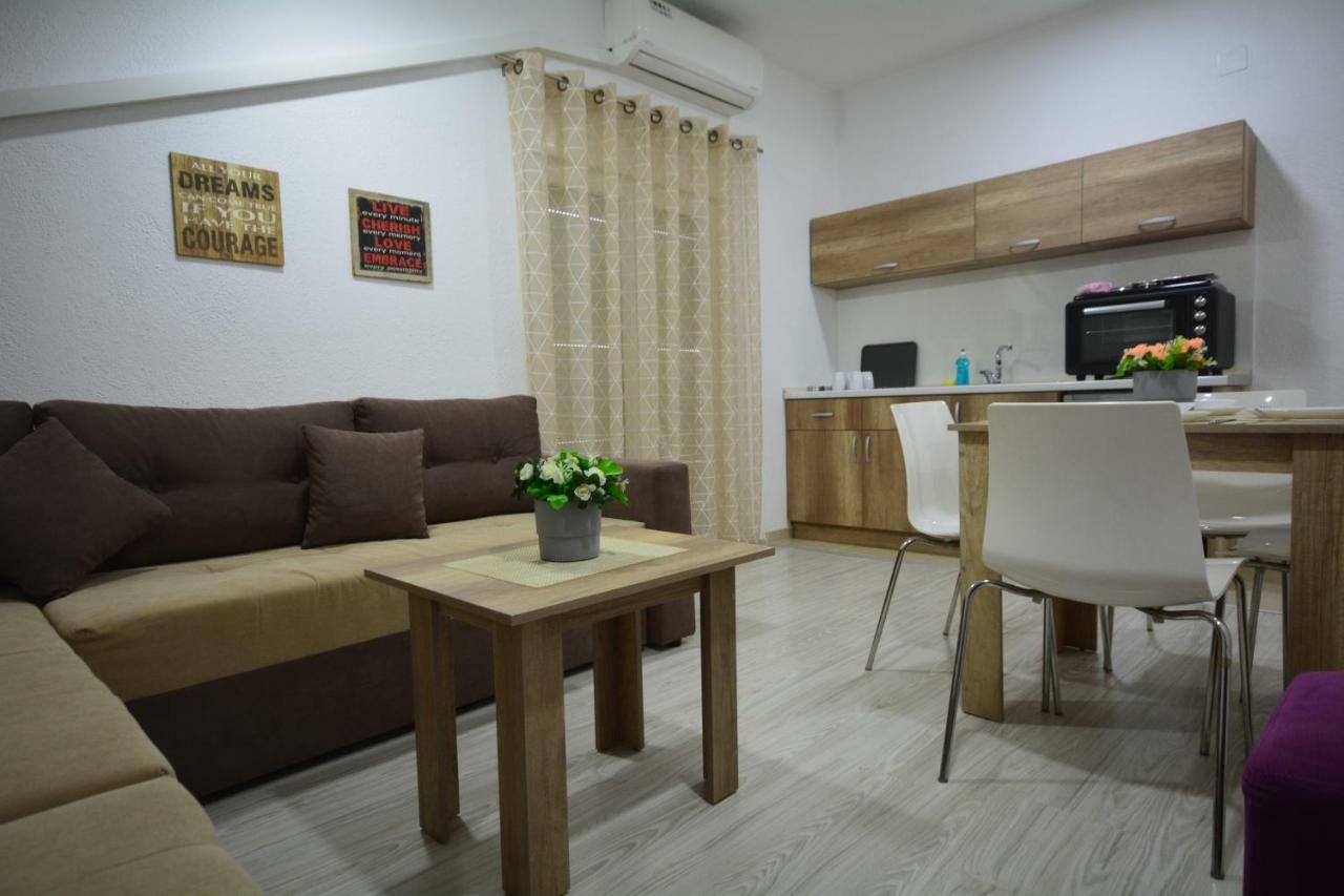 Luna Apartments Gevgelija Buitenkant foto