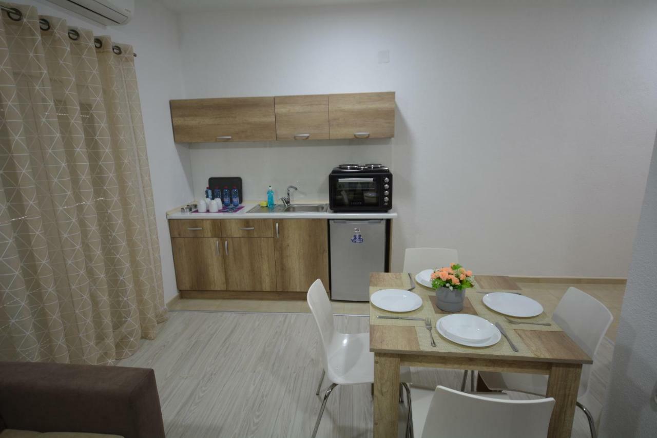 Luna Apartments Gevgelija Buitenkant foto